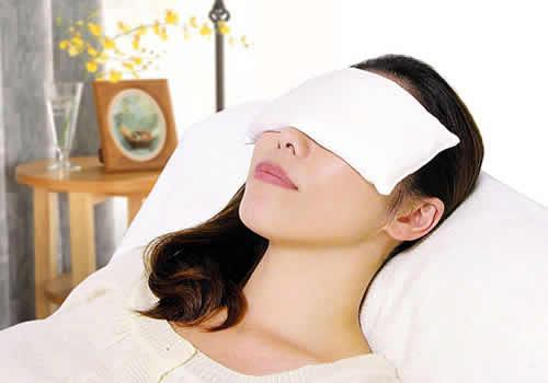 热毛巾敷眼睛要多热 水温控制好，热敷效果棒