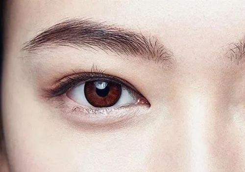 美瞳日抛可以戴两天吗 美瞳戴多久就要摘下来