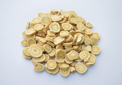 黄芪泡水喝能去斑吗 怎么做？喝多少？