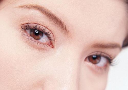 20岁有眼袋怎么办 眼袋太大的危害有哪些