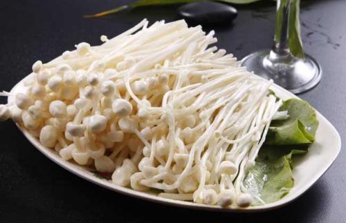 吃金针菇有什么好处 比肉类的营养价值更为丰富