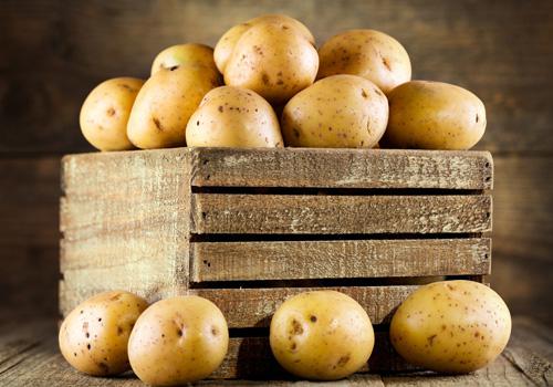 土豆放久了为什么会变绿 土豆发青去掉皮能吃吗