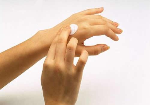 护手霜保质期几年 护手霜过期后还能用吗