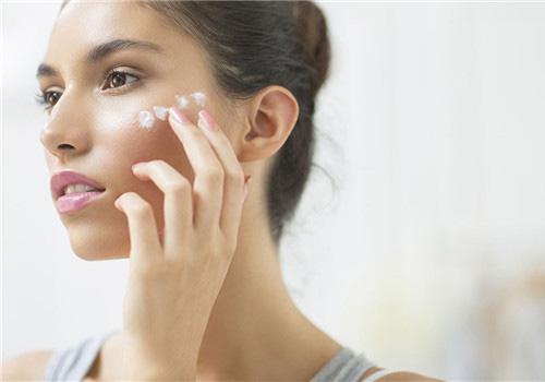 用盐洗脸可以去角质吗 食盐可以去角质吗