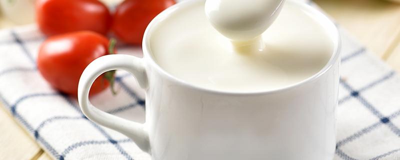 喝了变质酸奶怎么补救 喝了变质酸奶多久有反应