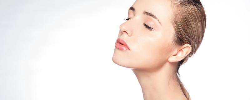 夏天到了怎样才能保护好皮肤 为什么夏天皮肤白冬天皮肤黑