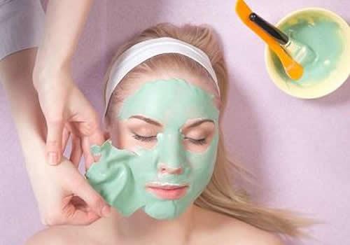 晚上做苦瓜面膜好吗 晚上做面膜比白天做面膜吸收更好!