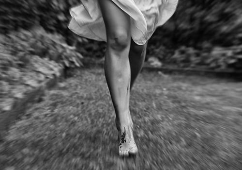 为什么腿毛会卷起来