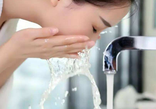 睡前怎么保养皮肤 这些事千万别做