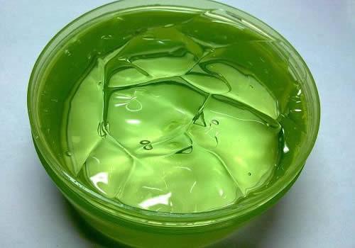 涂了芦荟胶要洗掉吗 看你怎么个涂法了