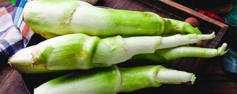 茭白上面有黑点能吃吗 茭白有点黄的能吃吗