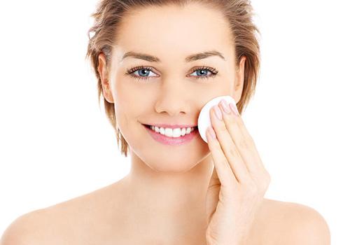 肌肤又干又油怎么办 试试控油保湿秘籍