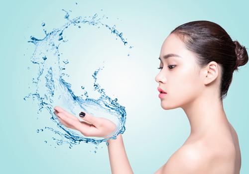 带妆怎么补防晒 带妆补防晒要注意什么