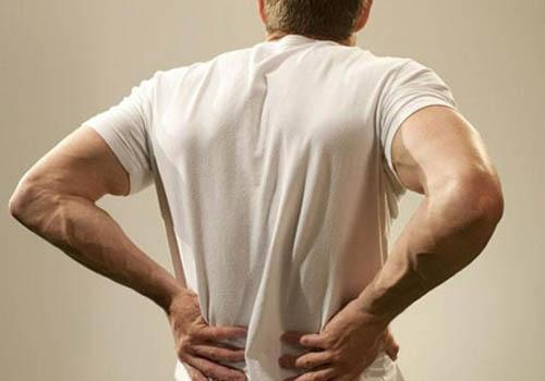男性腰疼是什么原因引起的 这些问题都要注意