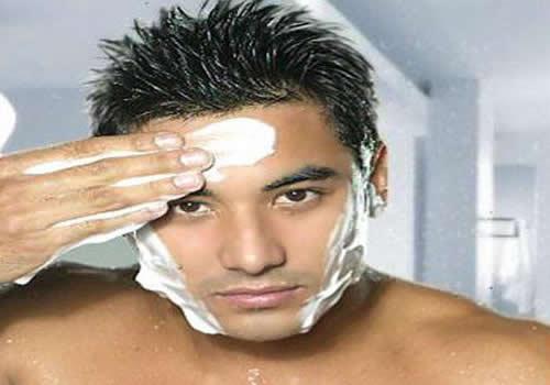 男士控油洗面奶女生可以用吗 这些特定情况下可以使用！