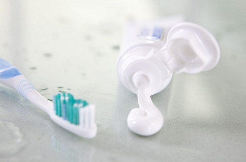 牙膏可以洗脸吗