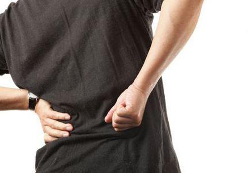 男性腰疼有哪些原因 这几点要知道