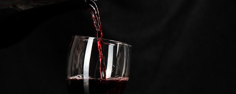 红酒配什么喝比较好 红酒和这几种饮料一起喝危害大！