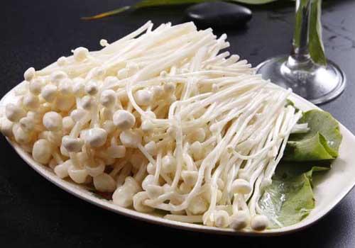 经期可以吃金针菇吗 女人吃金针菇有什么好处