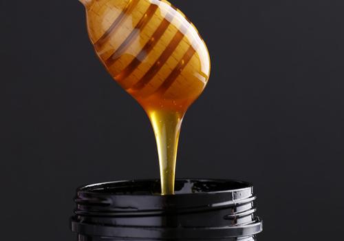 脸过敏可以敷蜂蜜吗 脸过敏敷蜂蜜用吗