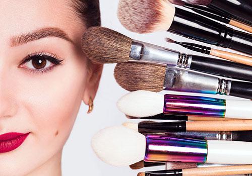 化妆后鼻子起皮怎么办 怎样化妆能预防鼻子起皮