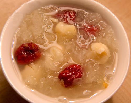 女人喝什么汤对皮肤好 喝这几种汤水皮肤越来越好