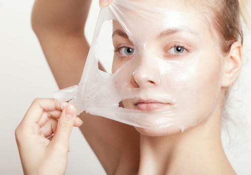 补水面膜多久做一次效果最好 敷面膜的最佳时间