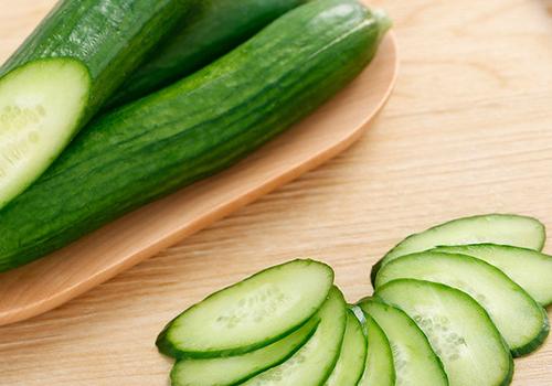 如何选黄瓜 家庭怎样保存黄瓜