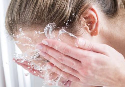 白醋洗脸可以去黑头吗 用白醋洗脸的好处