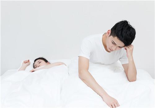 男人睡眠不好怎么办 男人吃什么有助于睡眠
