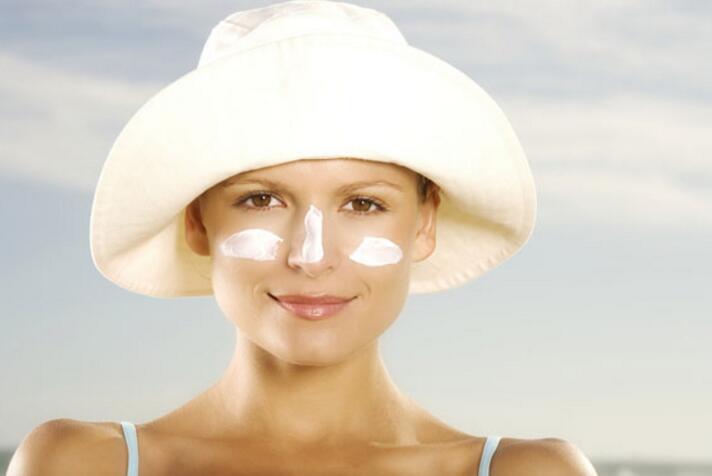 室内要防晒吗 不出门也会被晒黑？室内也不能忽视防晒！