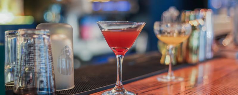 1瓶江小白什么酒量 江小白兑雪碧醉的快吗