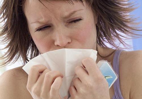 化妆品过敏多久能恢复 化妆品过敏脸肿了怎么办