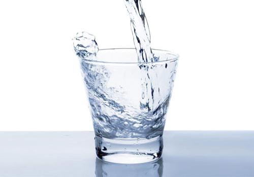 喝水的注意事项（喝水的注意事项是什么）