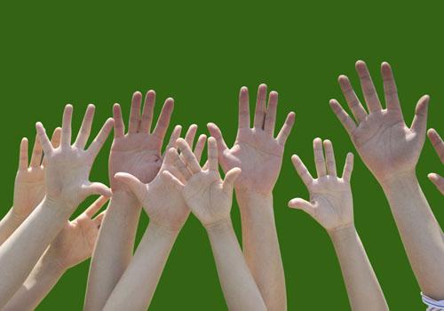 晚上睡觉手发麻是怎么回事（晚上睡觉手发麻是咋回事）