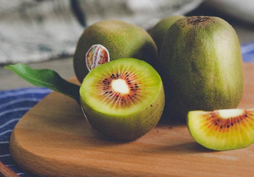 产妇可以吃猕猴桃吗（产妇可以吃猕猴桃吗哺乳期）