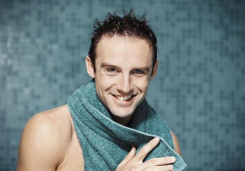 前列腺增生是什么原因引起的 如何预防前列腺增生