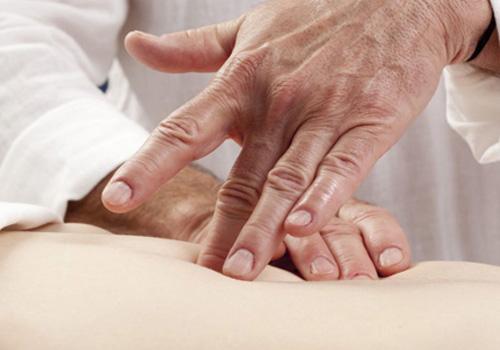 胃痛按摩什么哪里见效快（胃痛按摩哪里比较有效）