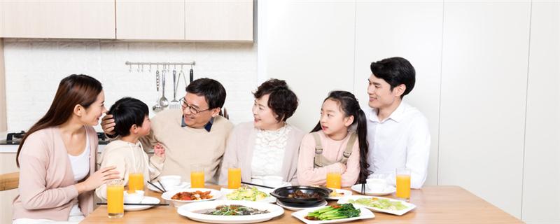 晚饭到底要不要吃饱 晚饭到底要不要吃饱才能睡觉