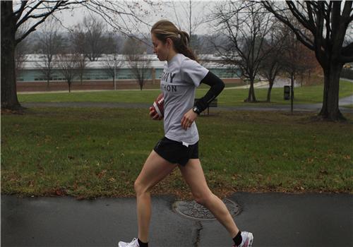 夜跑一小时的热量 夜跑一小时的热量是多少