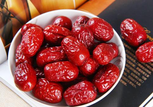 气血不足吃什么好 女人夏天气血不足吃什么好