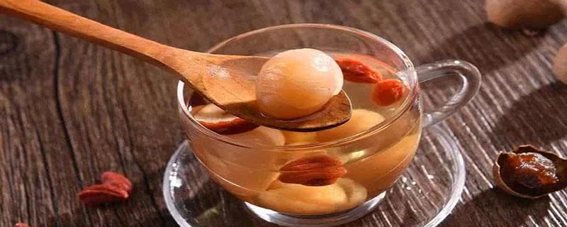 枸杞桂圆是热性还是寒性(红枣枸杞桂圆是凉性还是热性)