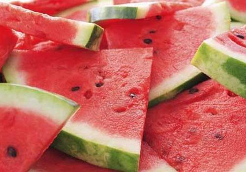 吃了冰西瓜拉肚子怎么办（一岁宝宝吃了冰西瓜拉肚子怎么办）