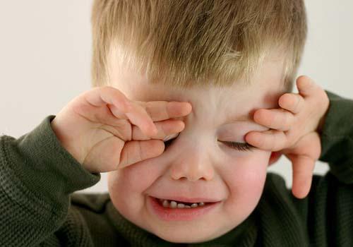 手足口病宝宝肚子疼吗（宝宝手足口病会疼吗）