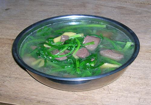 菠菜猪血汤
