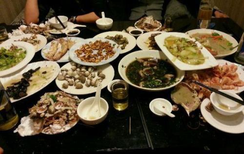 晚餐吃的晚有什么危害（吃饭吃的晚有什么危害）