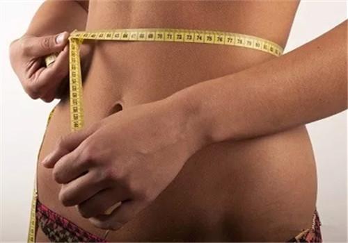 怎么瘦肚子和腰上赘肉（男生怎么瘦肚子和腰上赘肉）
