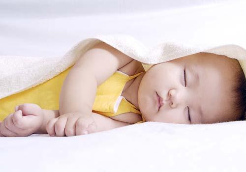 手足口病打针好的快吗（手足口病打针了怎么越来越多）