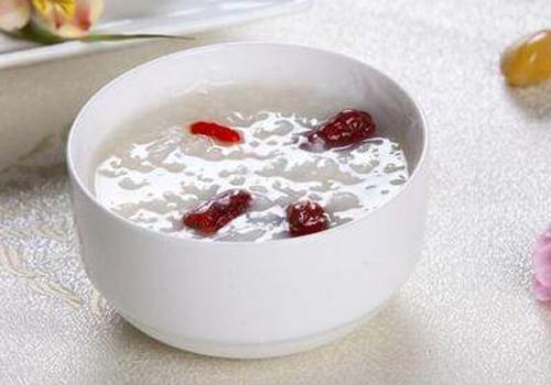 春天湿气重吃什么呢 秋季湿气重吃什么食物