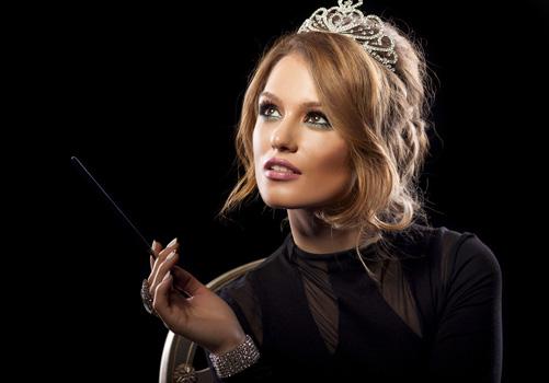 女性贫血的症状有哪些（中年女性贫血的症状有哪些）